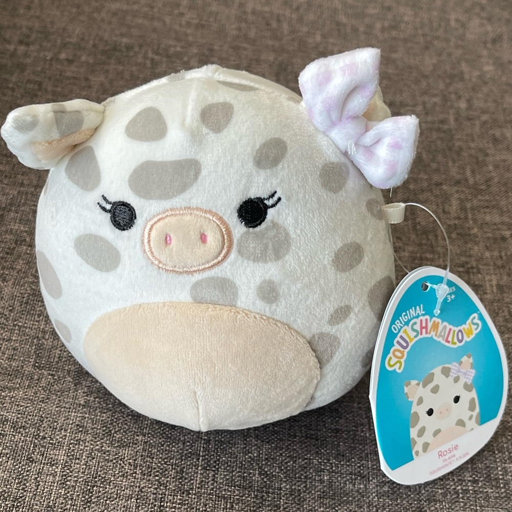3.5” Easter 2022 Squishmallow - Rosie NWT